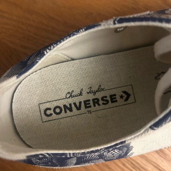 Converse Chuck Taylor - Picture 4 of 5